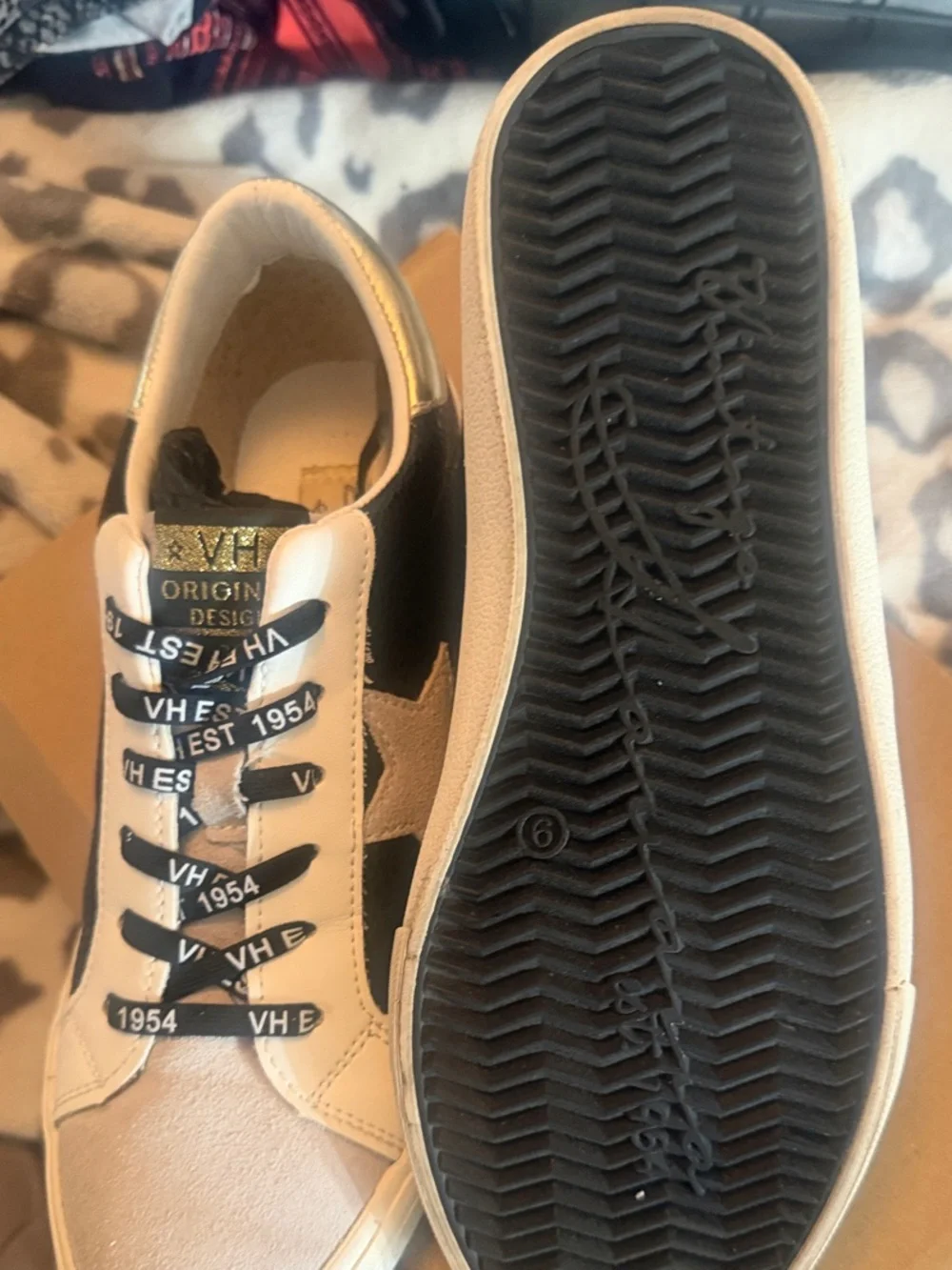 Vintage Havana Grande Black Grey Star Sneakers Women’s Size 9